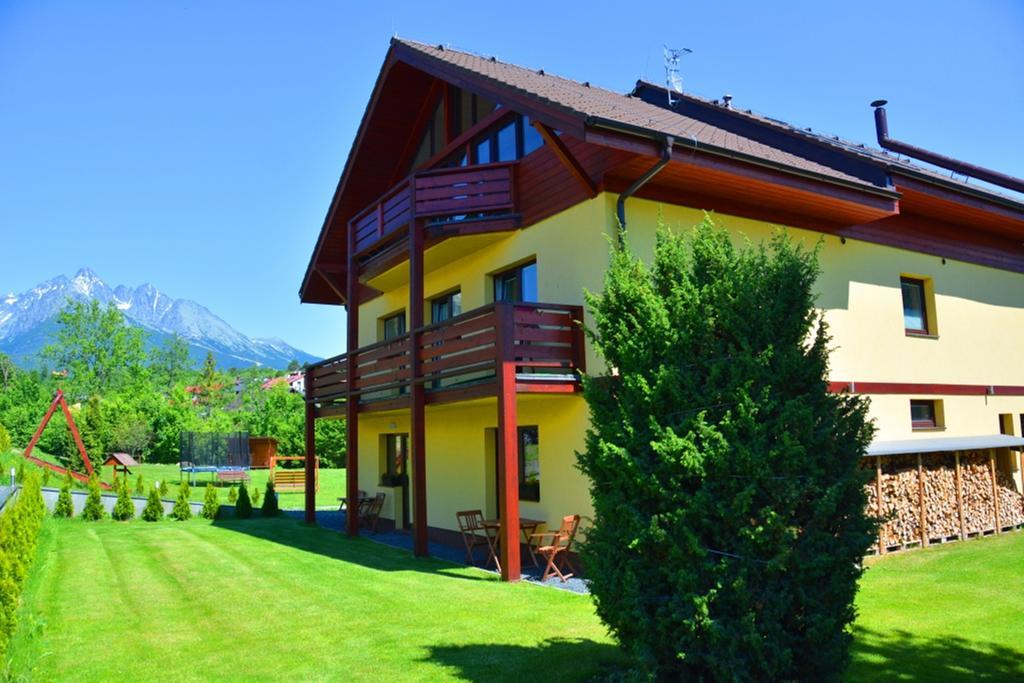 Villa Gold Нова-Лесна Экстерьер фото