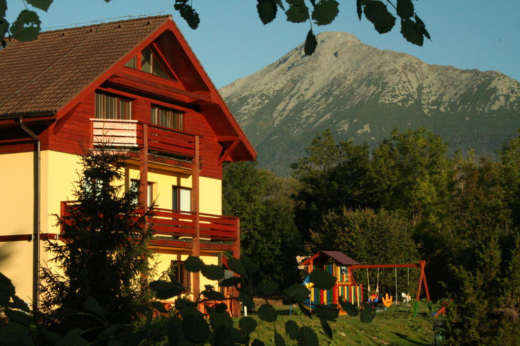Villa Gold Нова-Лесна Экстерьер фото
