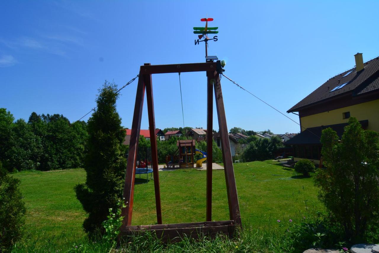 Villa Gold Нова-Лесна Экстерьер фото